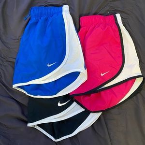 Nike XS Women’s Dri-Fit Tempo Running Shorts